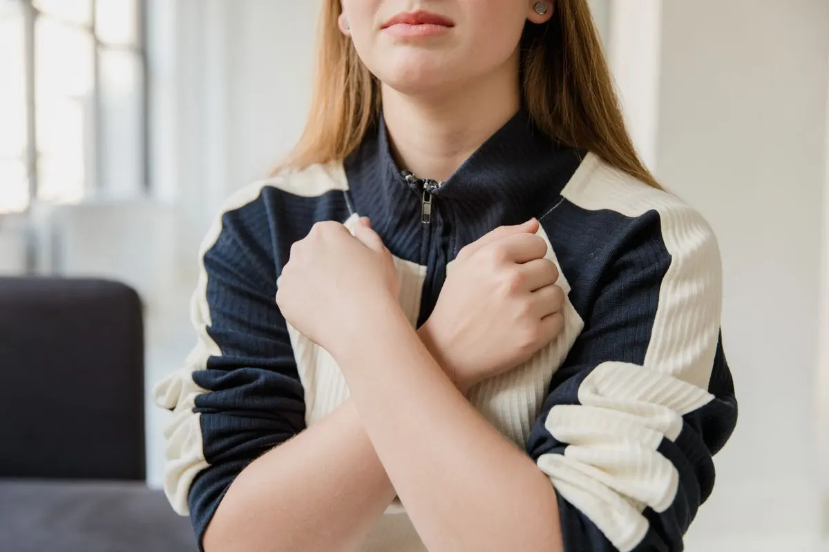 Como fazer a manobra de heimlich sozinho?